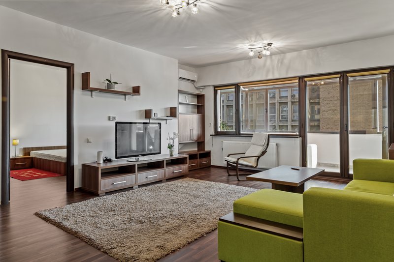 Grozavesti, Orhideea.