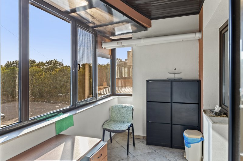 Grozavesti, Orhideea,